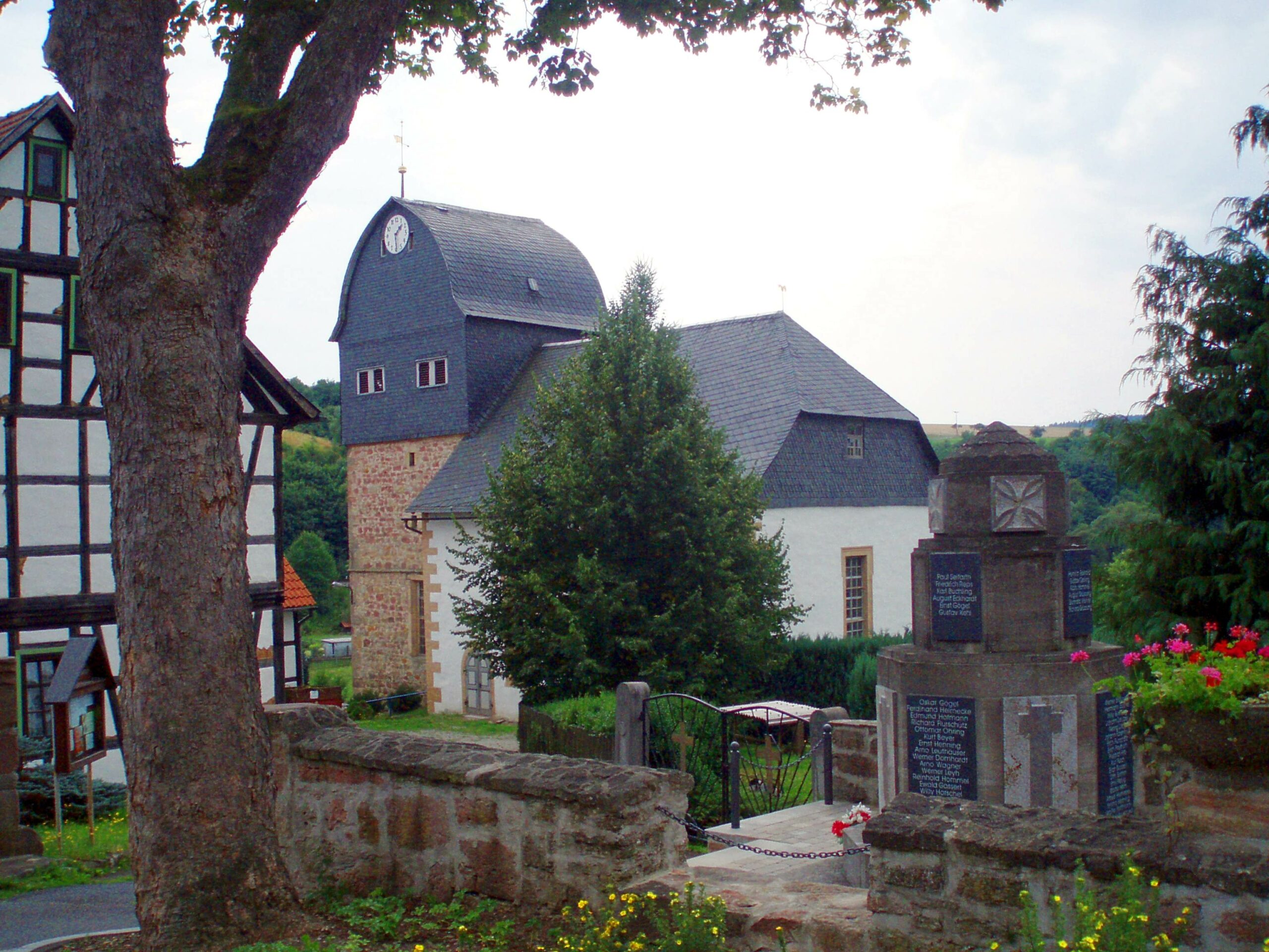 Kirche 20Dillst C3 A4dt